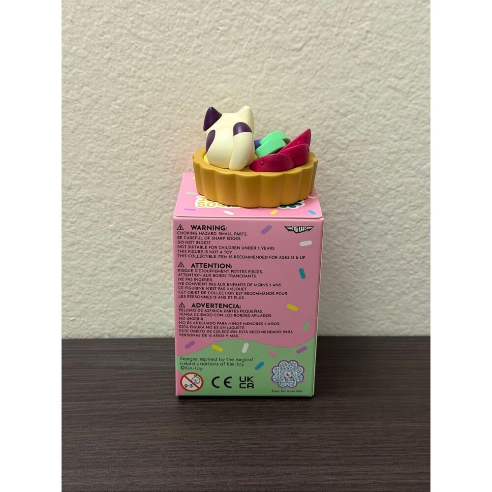 Kaleidos Creative Kim-Joy Bake Me a Cat Blind Box Figure CHASE - Kiwi Kitten - Picture 3 of 4